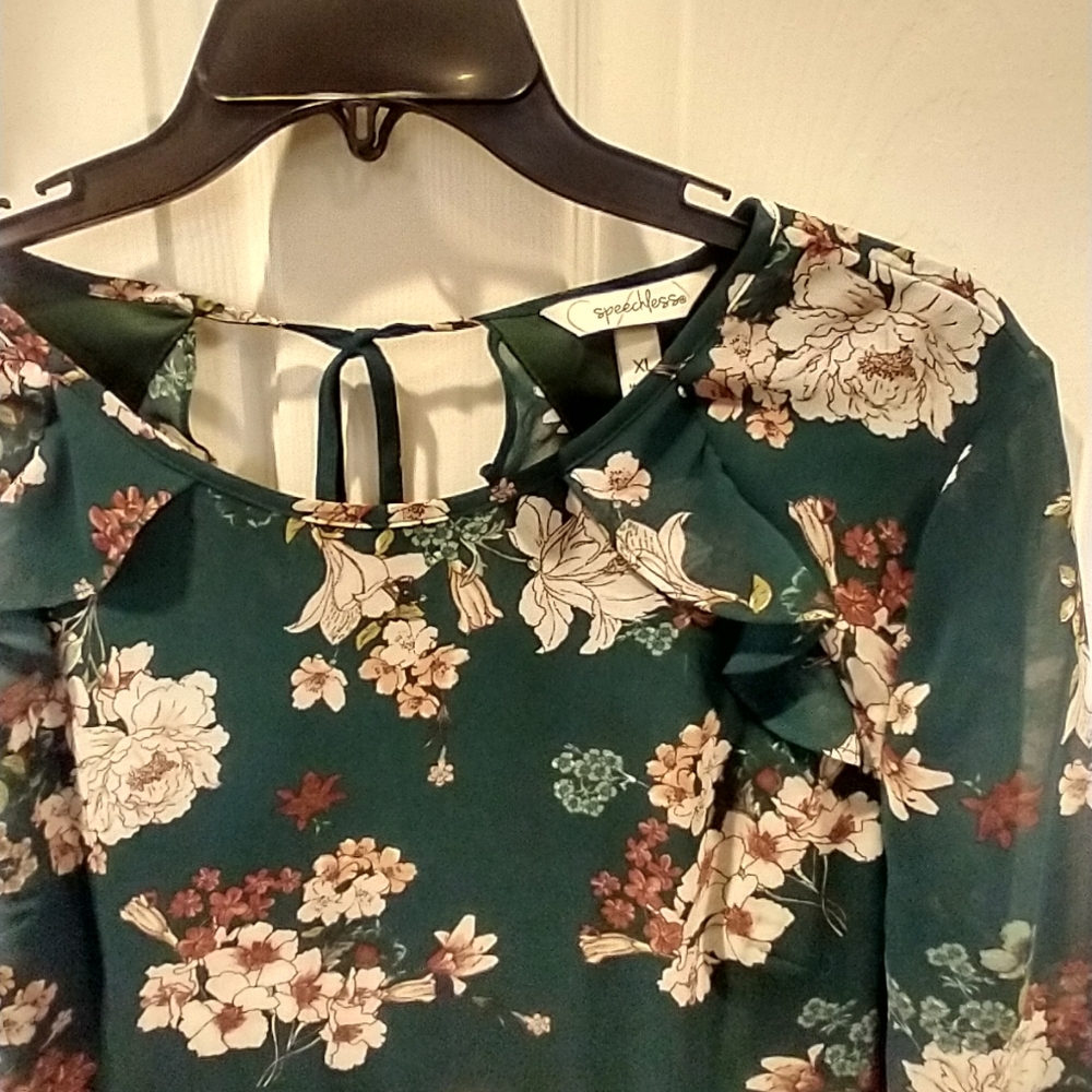 Dress - Picture 4 of 5